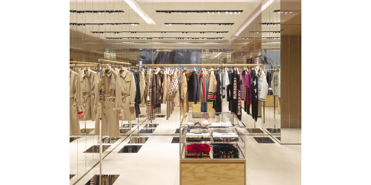 Burberry opens new store in Taoyuan International Airport, Taiwan c Courtesy of Burberry_004